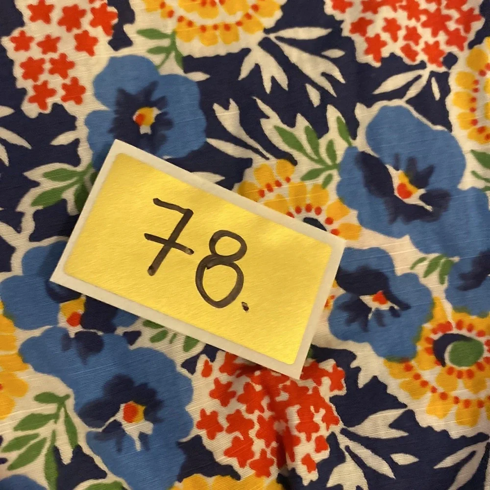 J. Crew Blue Floral Men's Button Down Shirt. Slim fit . Size M